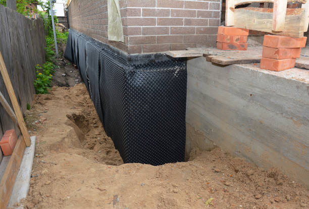 Happy homeowners after waterproofing job in Arcadia